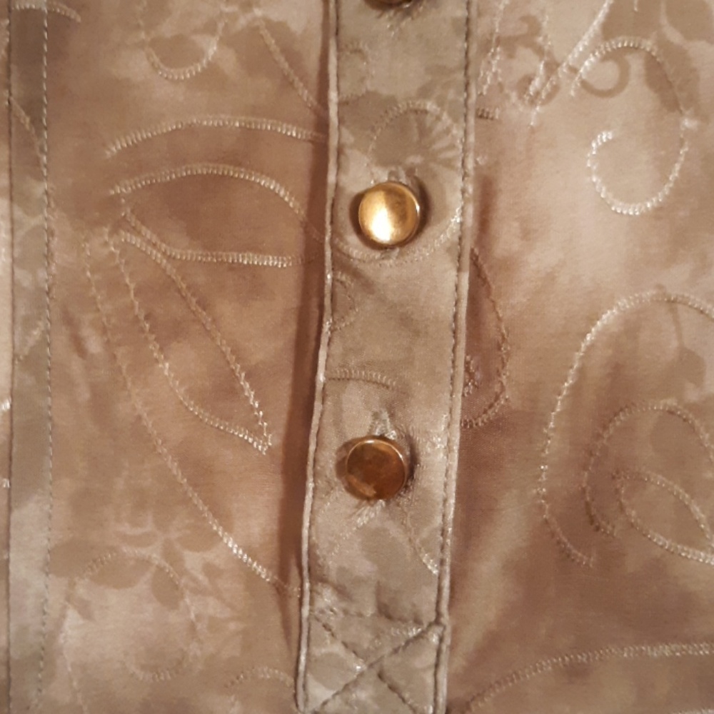 Top - Picture 3 of 3